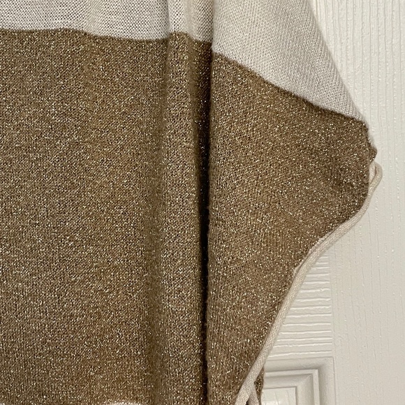 LOFT V- neck Metallic S/S Sweater - Picture 6 of 10